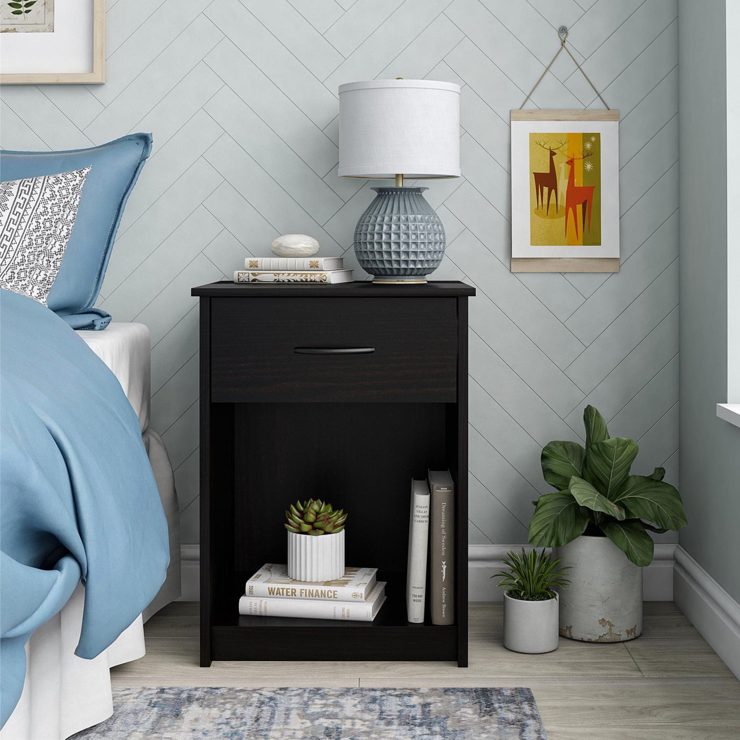 Classic Nightstand with Drawer,