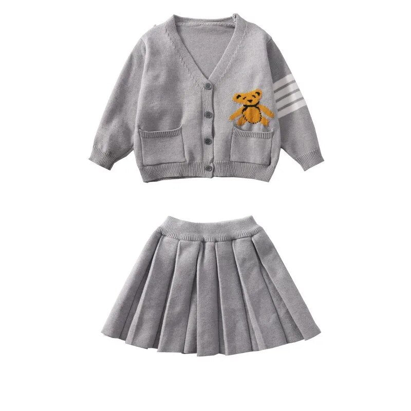 2023 Autumn Kids Girls 2PCS Sweater Clothes Set Cotton Knitted Bear Pocket Cardigan Pleated Skirts Suit Children Girls Outfits